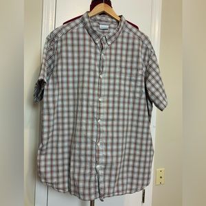 Like New Columbia  Sportswear  Plaid Regular Fit Button Up Short Sleeves Shirt …